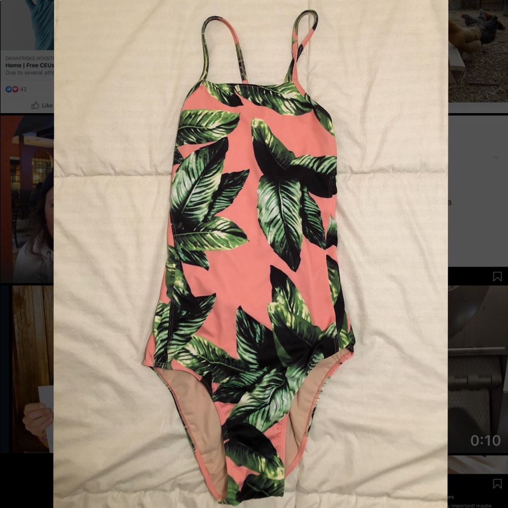 Albion Waikiki Swimsuit L Basically Brand New!!